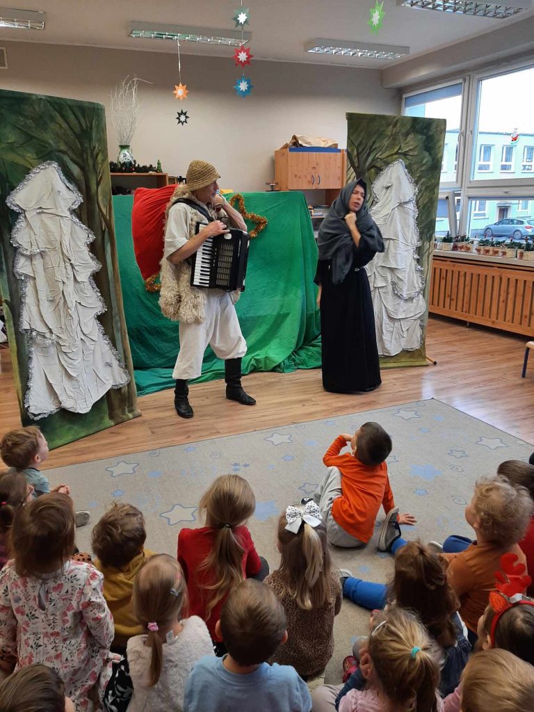 Przedstawienie „Zimowa przygoda”