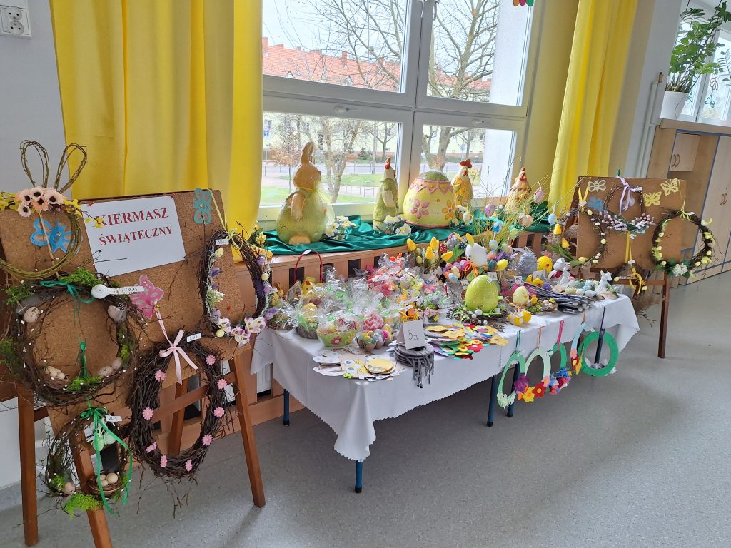 Dziękujemy za tak liczny udział w świątecznym kiermaszu!