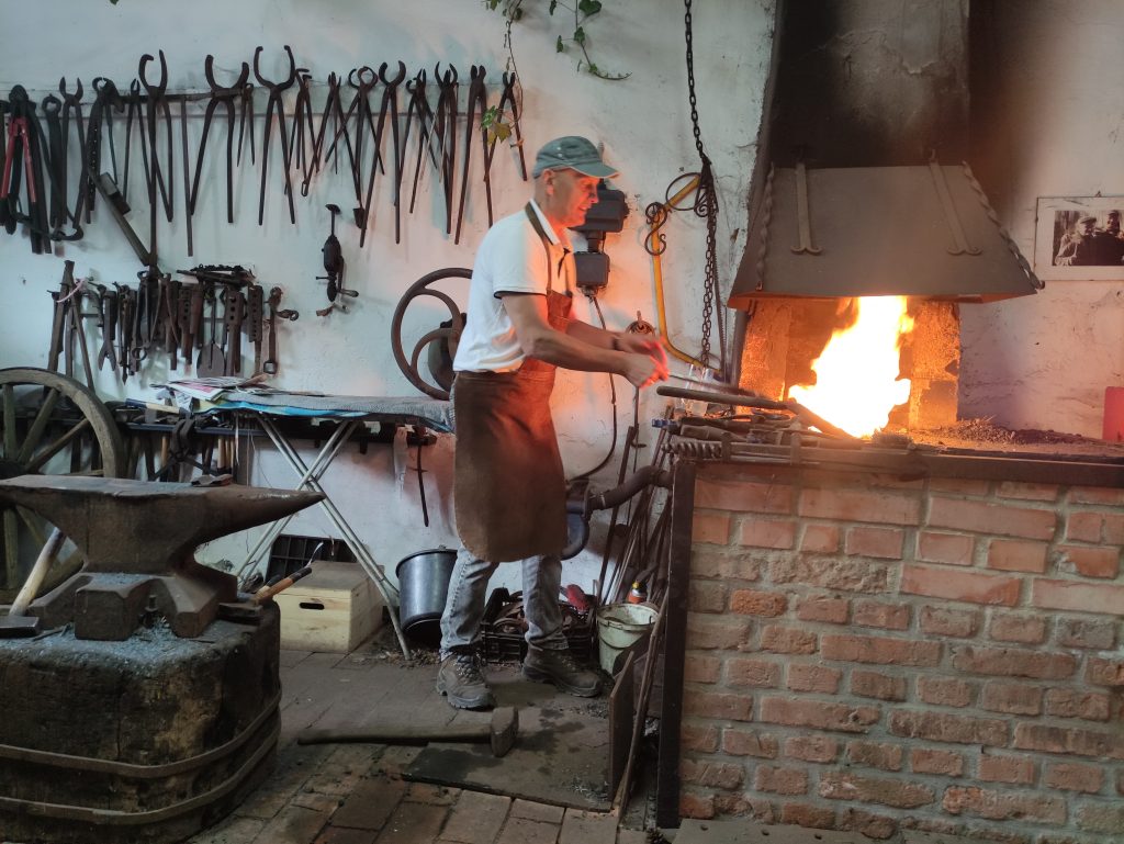 Stara Chata u Kowola